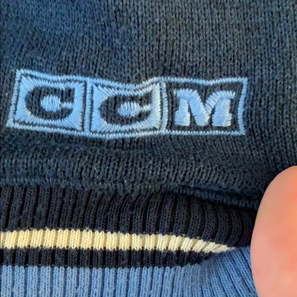 Pittsburgh Penguins CCM Sweatshirt - Picture 4 of 6